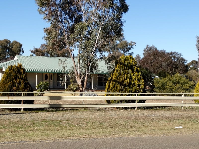 6274 Long Street, Trundle, NSW 2875