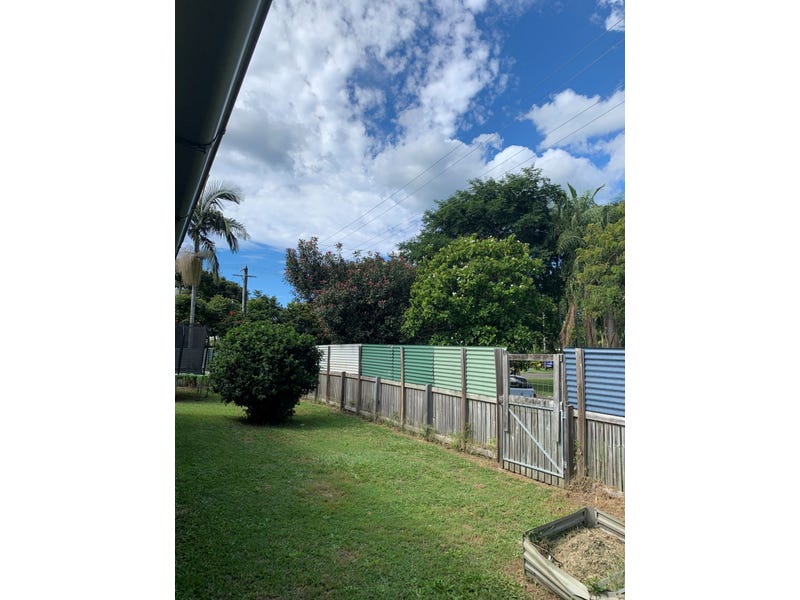 9 Kandoo Street, Pacific Paradise, QLD 4564