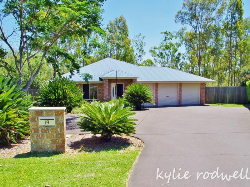 19 Paxton Court, Gleneagle, QLD 4285