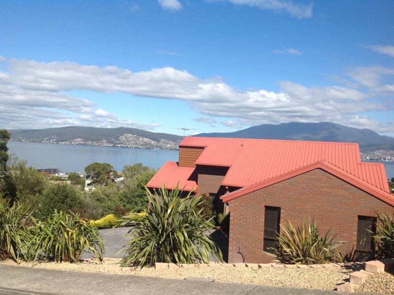 6 Fairisle Terrace, Howrah, Tas 7018 Property Details
