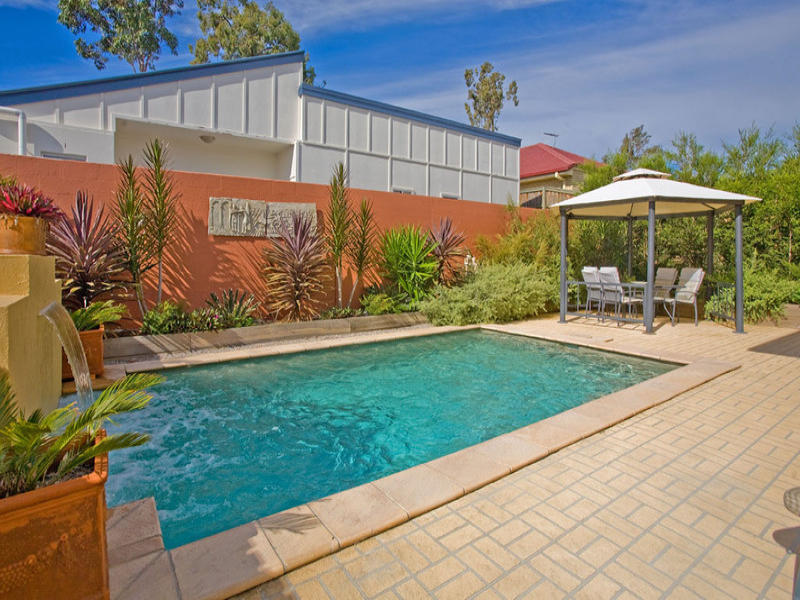 26 Lloyd Bird Cres, Springfield Lakes, QLD 4300