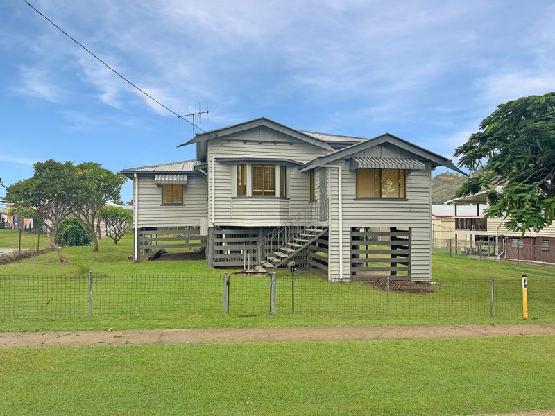 15 Pineapple Street, Gayndah, QLD 4625
