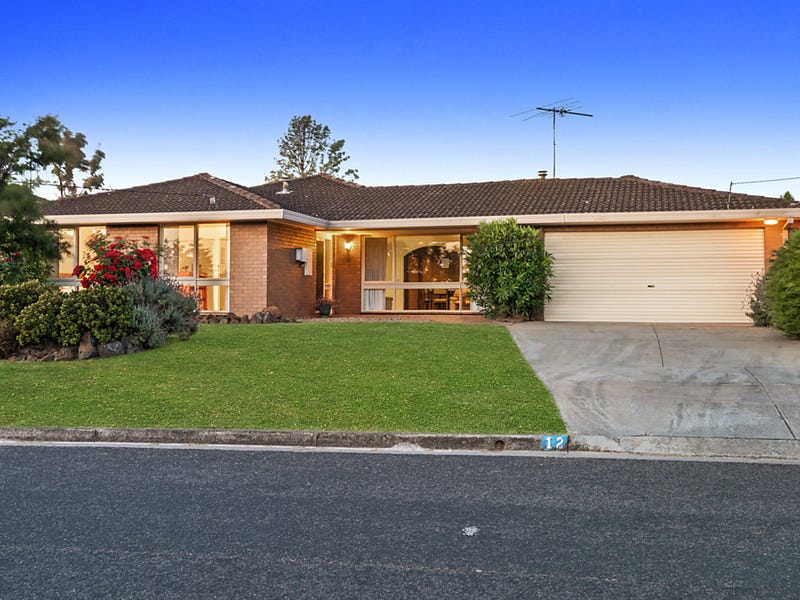 12 Thornbury Lane, Highton, Vic 3216 Property Details