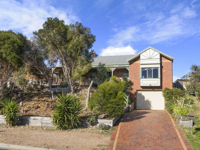 156 Underbank Boulevard, Bacchus Marsh, VIC 3340