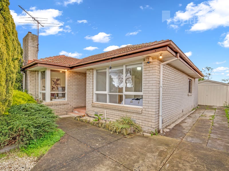 40 Robins Avenue, Reservoir, Vic 3073