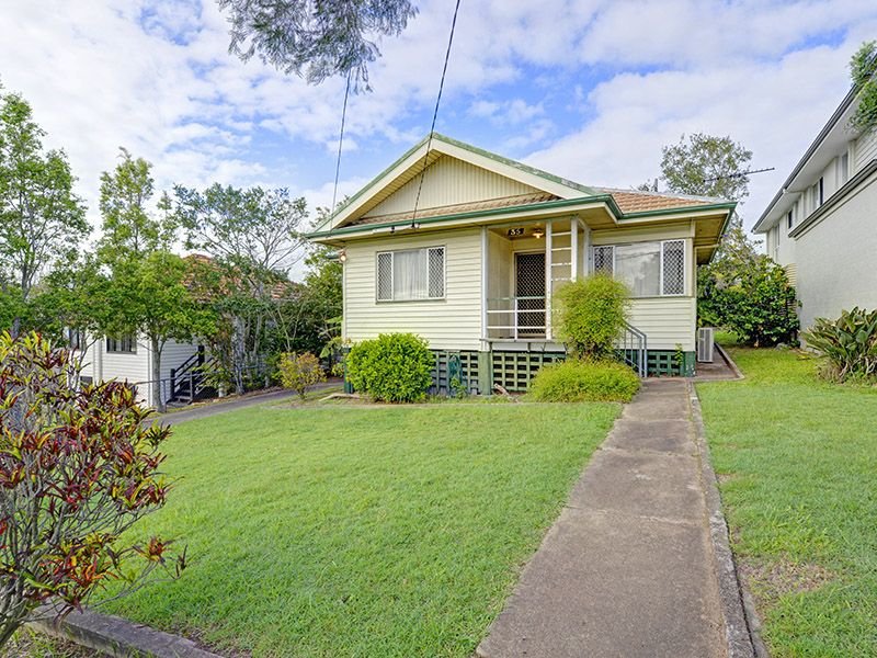 35 Stanley Road, Camp Hill, Qld 4152