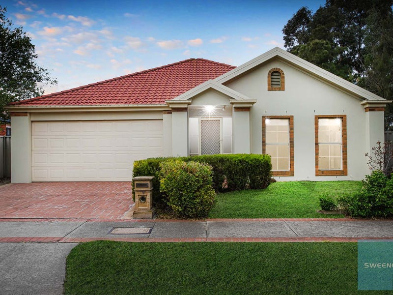 20 Broadhurst Way, Caroline Springs, Vic 3023 House for Sale