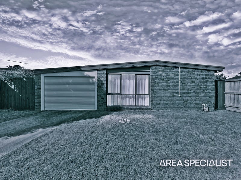 27 Kingston Avenue, Pakenham, VIC 3810