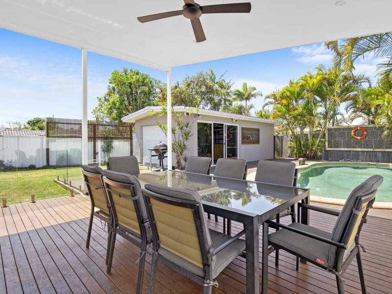 19 Deagon Drive, Runaway Bay, QLD 4216 - realestate.com.au