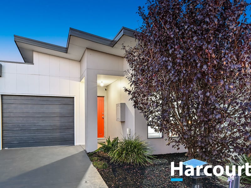 Houses for Sale in Pakenham, VIC 3810 Pg. 3