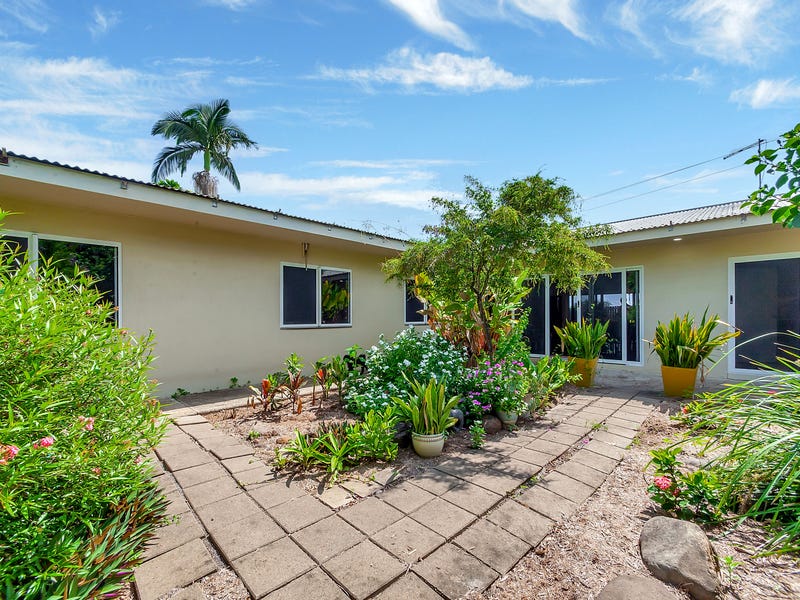 1 Gillian Close, Smithfield, QLD 4878