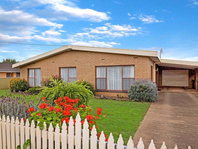 84 Cobb Street, Penshurst, Vic 3289 Property Details