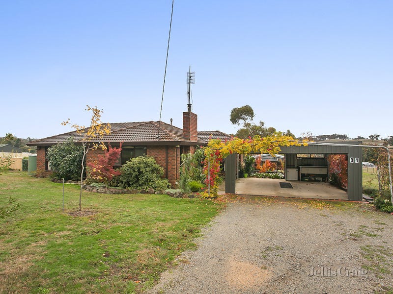 94 Davy Street, Taradale, Vic 3447 Property Details