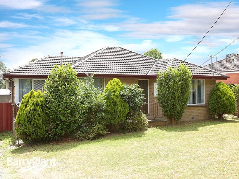 71 Pembroke Road, Mooroolbark, Vic 3138 Property Details