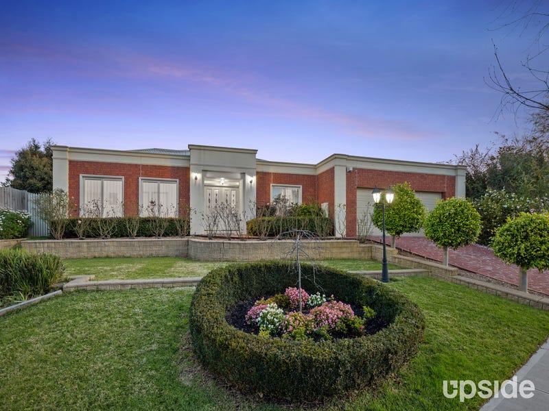 75 Edrington Park Drive, Berwick, Vic 3806 Property Details