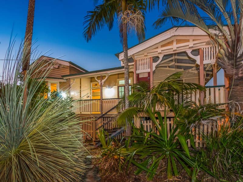 127 Birdwood Terrace, Auchenflower, Qld 4066 Property Details