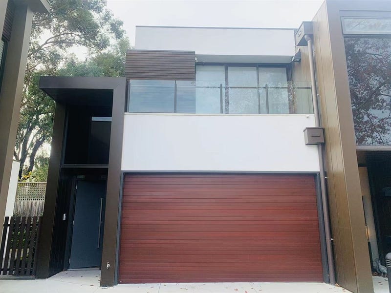10 Pin Oak Court, Canterbury, VIC 3126