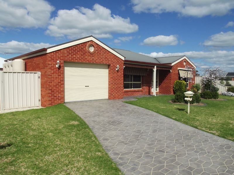10 Derry Drive, Yarrawonga, VIC 3730