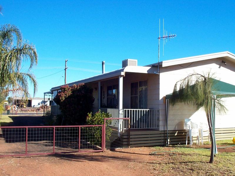 17 Cornish Street, Cobar, NSW 2835