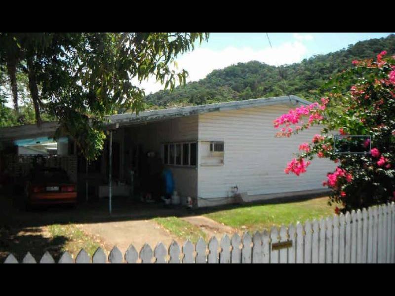 209 Jensen Street, Whitfield, QLD 4870