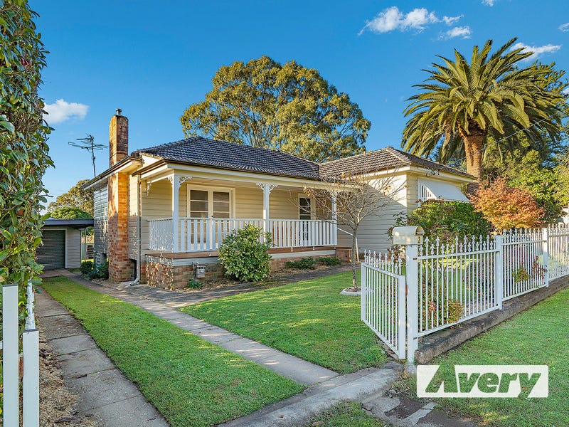 2 Renwick Street, Toronto, NSW 2283 Property Details