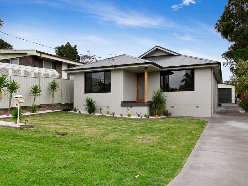 16 Parkes Street, Oak Flats, NSW 2529