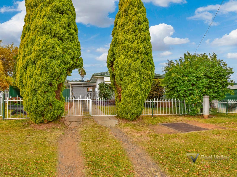 10 Brolga Crescent Oxley Vale, Tamworth, NSW 2340 Property Details