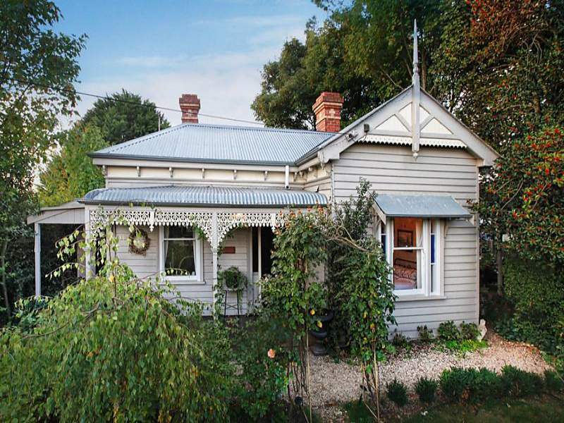 15 Epping Street, Vic 3444 Property Details