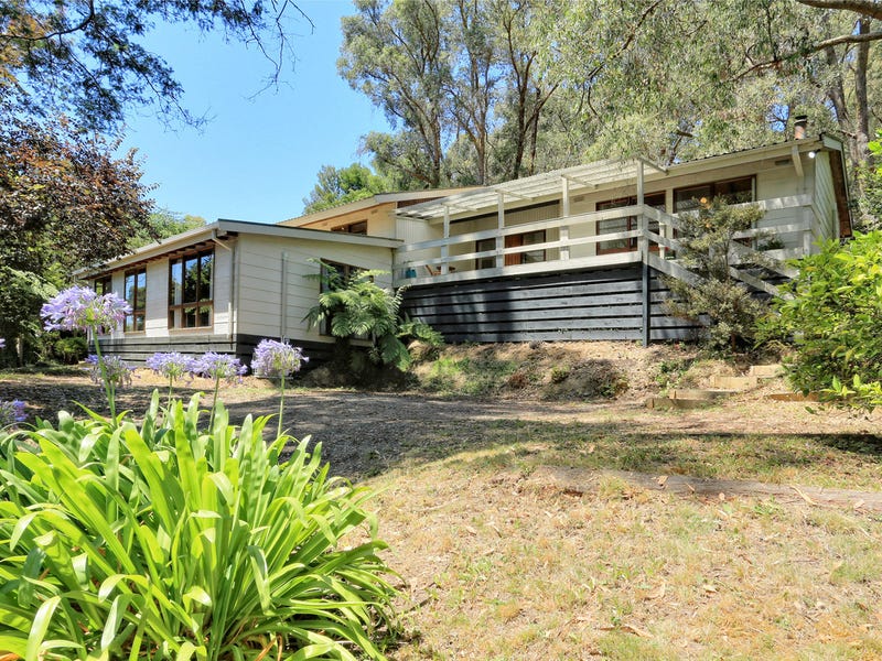 114 Emerald-Monbulk Road, Emerald, Vic 3782 - Property Details