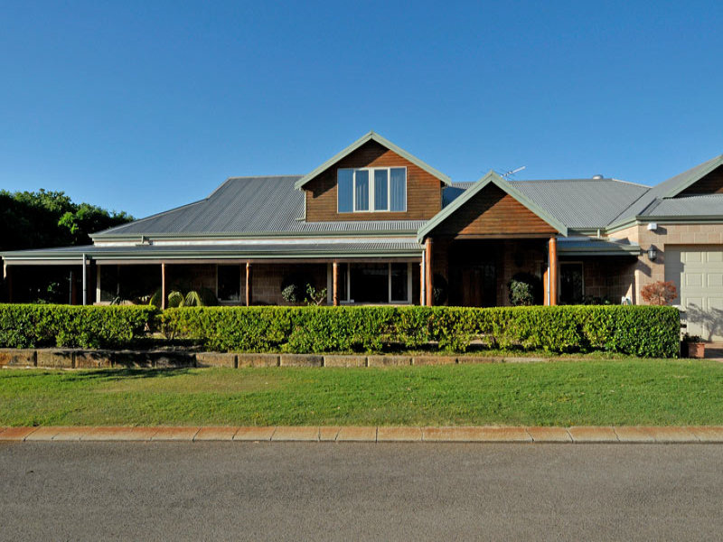 7 River Bank Boulevard, South Guildford, WA 6055