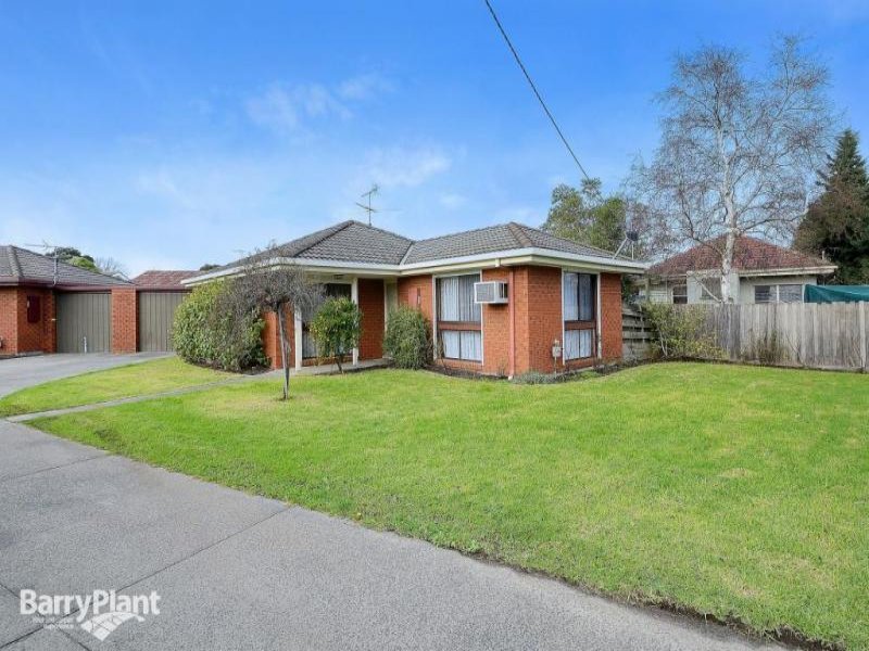 1/8 McGregor Road, Pakenham, Vic 3810 - Property Details