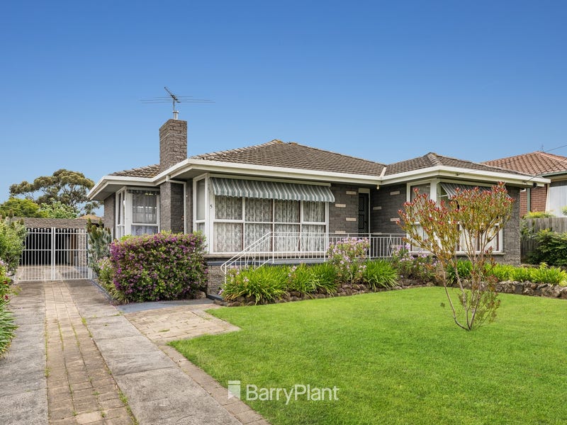 5 Highmont Drive, Belmont, Vic 3216 Property Details