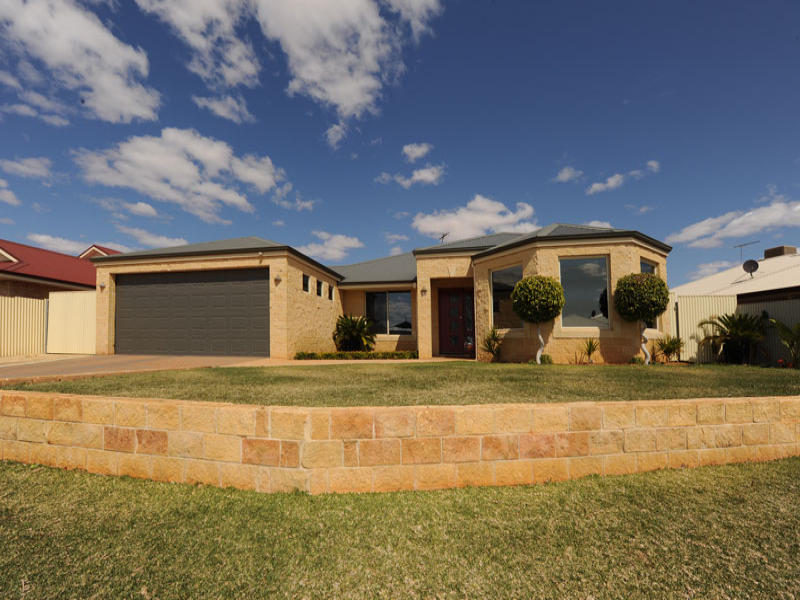 19 Godenzi Street, Broadwood, Kalgoorlie, WA 6430 Property Details