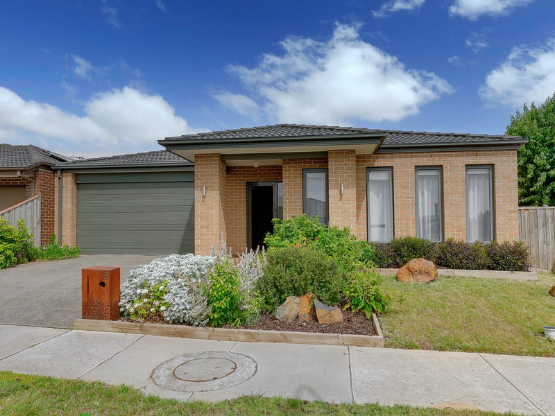 2 Blainville Entrance, Mickleham, Vic 3064 House for Sale