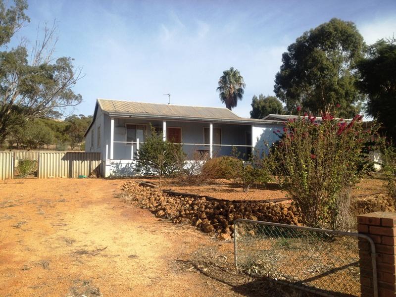 27 Stirling Terrace, Toodyay, WA 6566