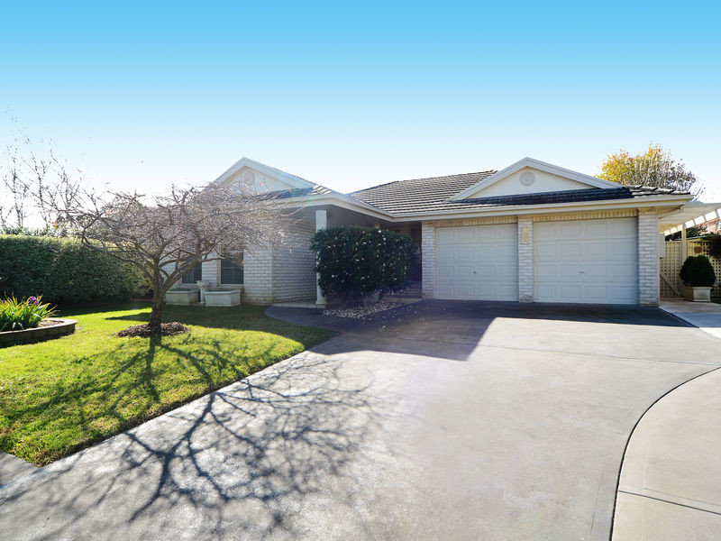 60 Highland Drive, Bowral, NSW 2576 Property Details