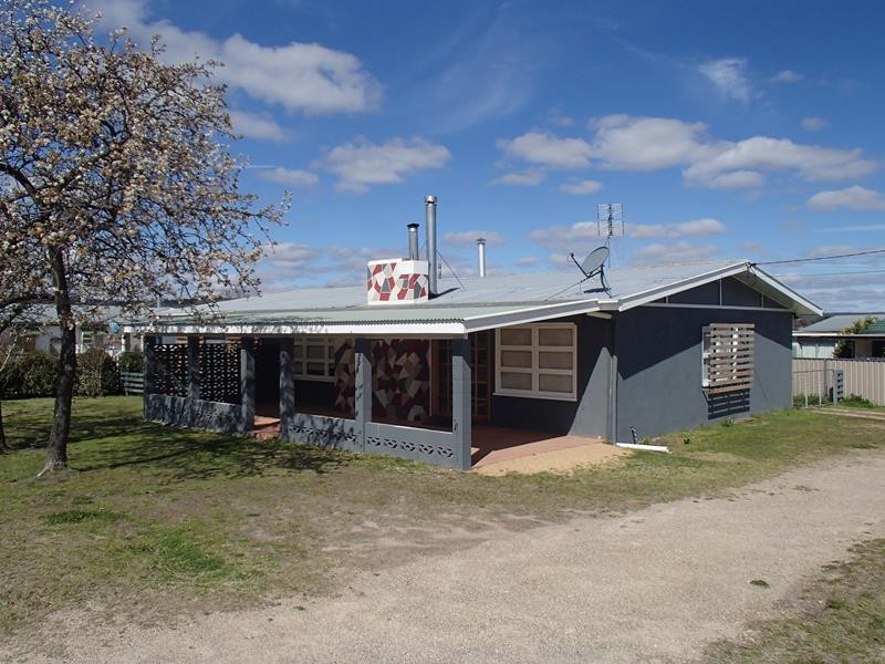 61 Amosfield Road, Stanthorpe, QLD 4380