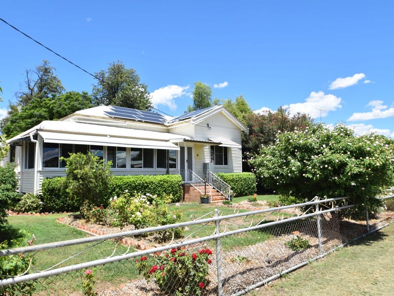 74 Bowen Street, Goondiwindi, QLD 4390