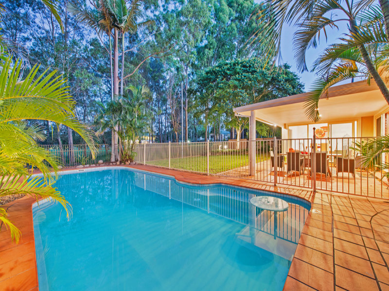 25 Pearson Close, Arundel, Qld 4214 Property Details