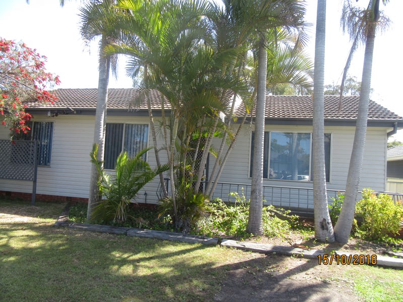 145 Macquarie Grove, Caves Beach, NSW 2281