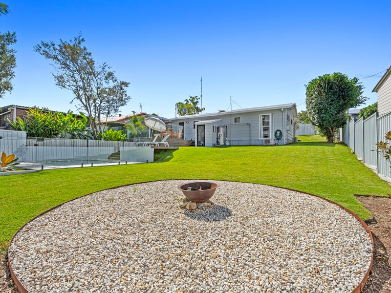 20 Glass Street, Ashmore, Qld 4214 House for Sale