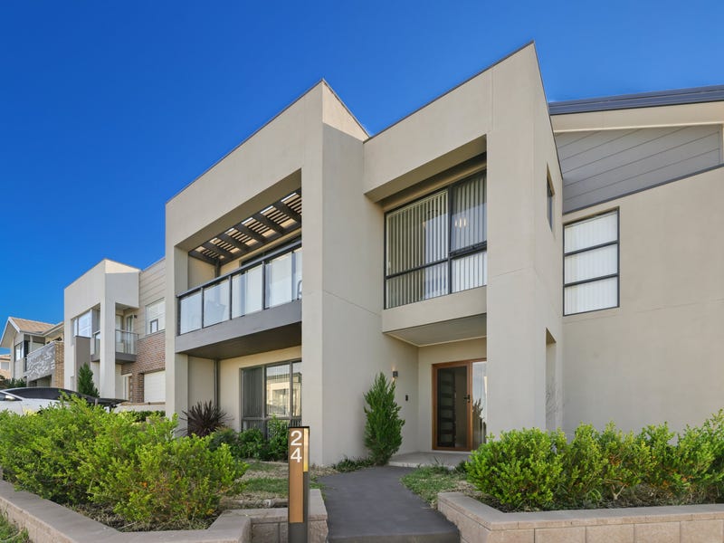 24 Greenview Drive, Moorebank, NSW 2170 Property Details