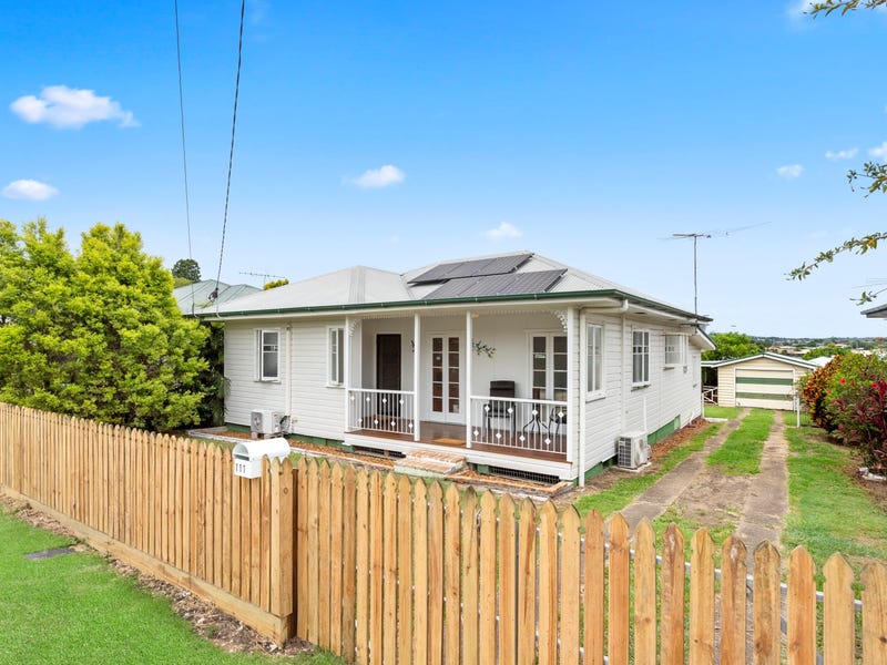 111 Blackstone Road, Silkstone, Qld 4304 House for Sale