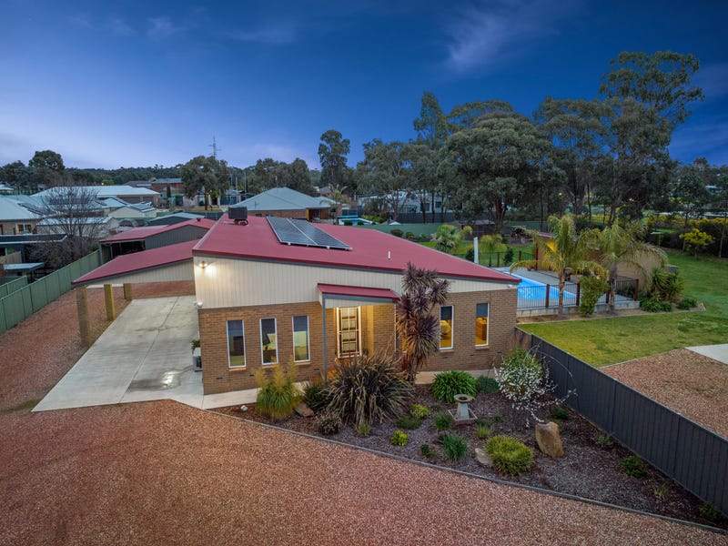 22 McIvor Forest Drive, Junortoun, Vic 3551 Property Details