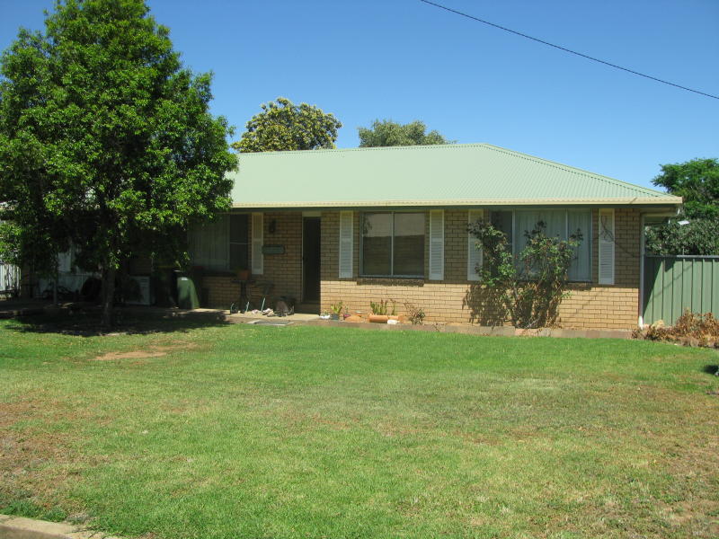 6 Manildra Street, Narromine, NSW 2821 Property Details