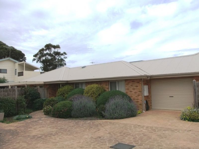 4/11 FOWLER GROVE, Newhaven, Vic 3925 Property Details