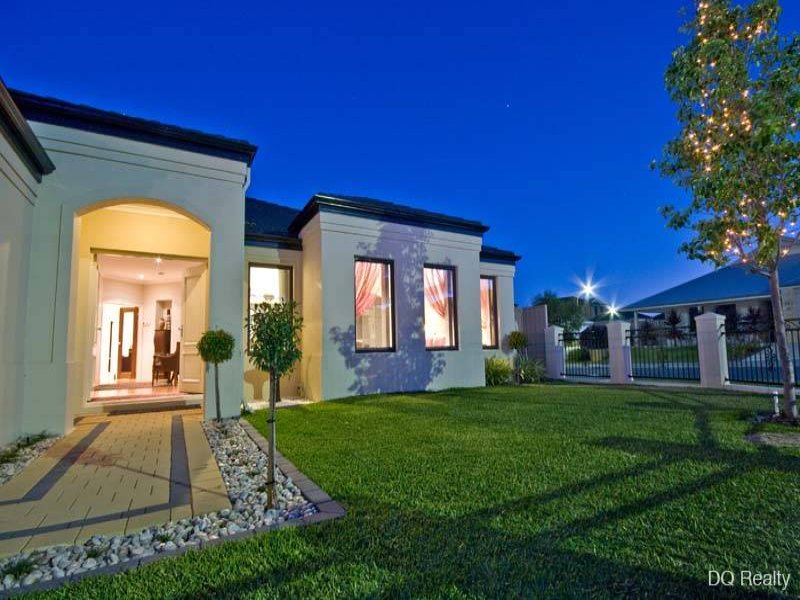 17 Dublin Road Darch WA 6065 Property Details