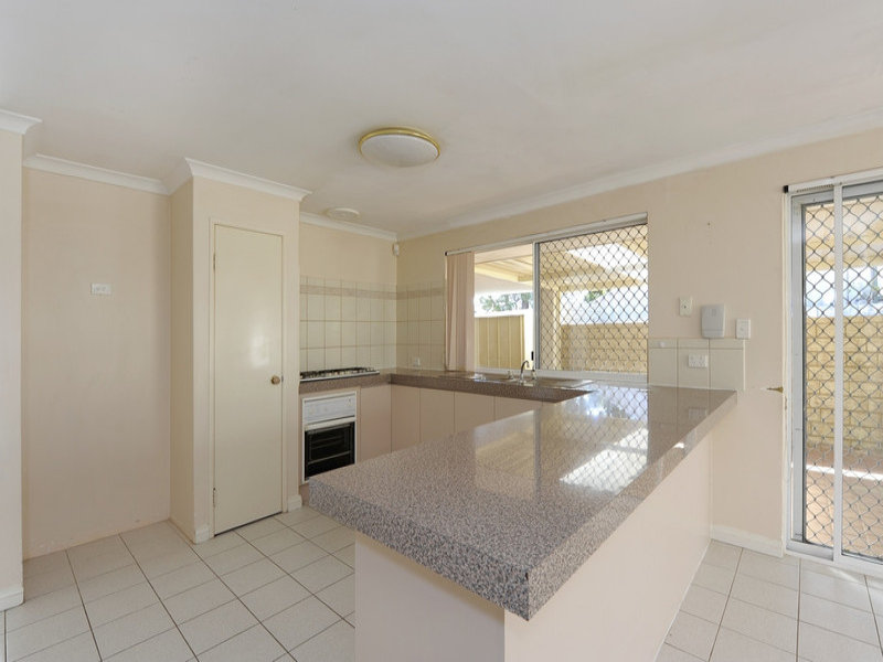 68 Cuthbertson Drive, Cooloongup, WA 6168 Property Details