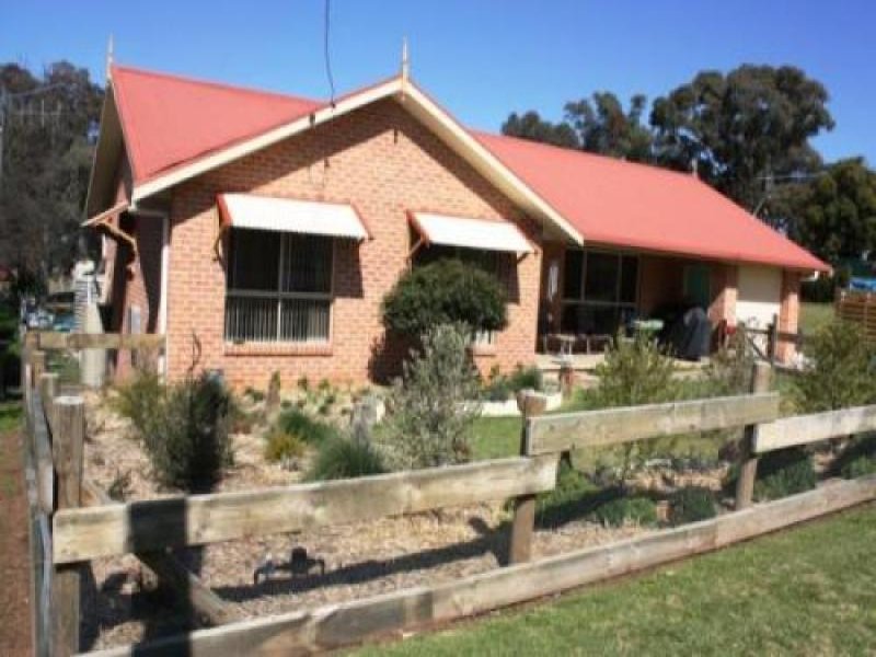 86 Martin Street, Coolah, NSW 2843