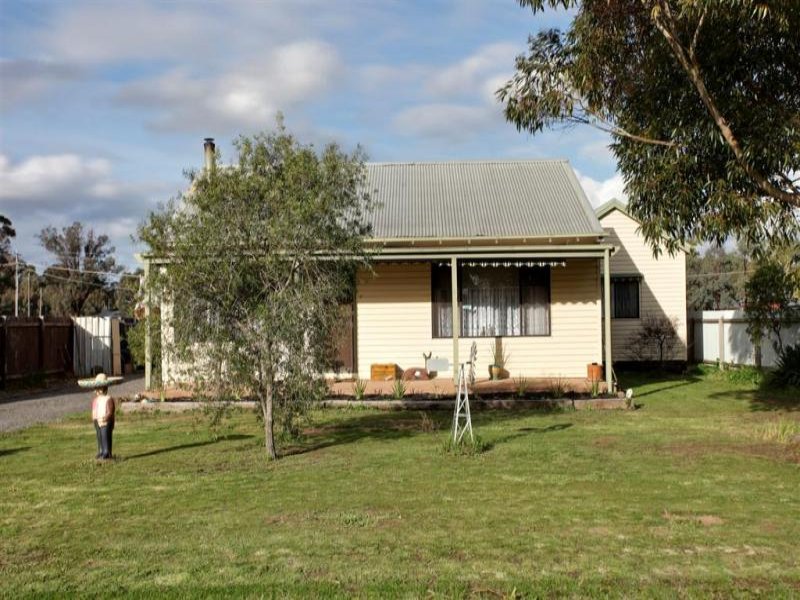 10 Cathcart Street, Marong, Vic 3515 - Property Details